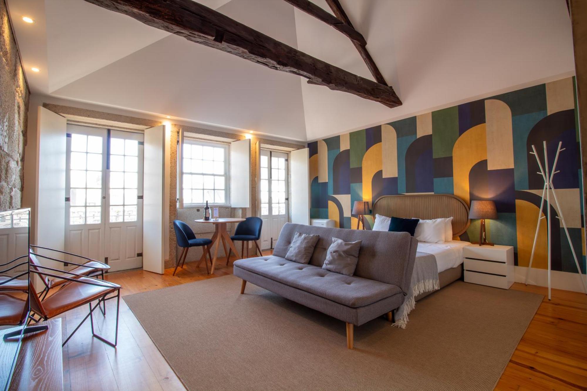 Lovelystay - Dirk Apartment - Almada 4º F ポルト エクステリア 写真
