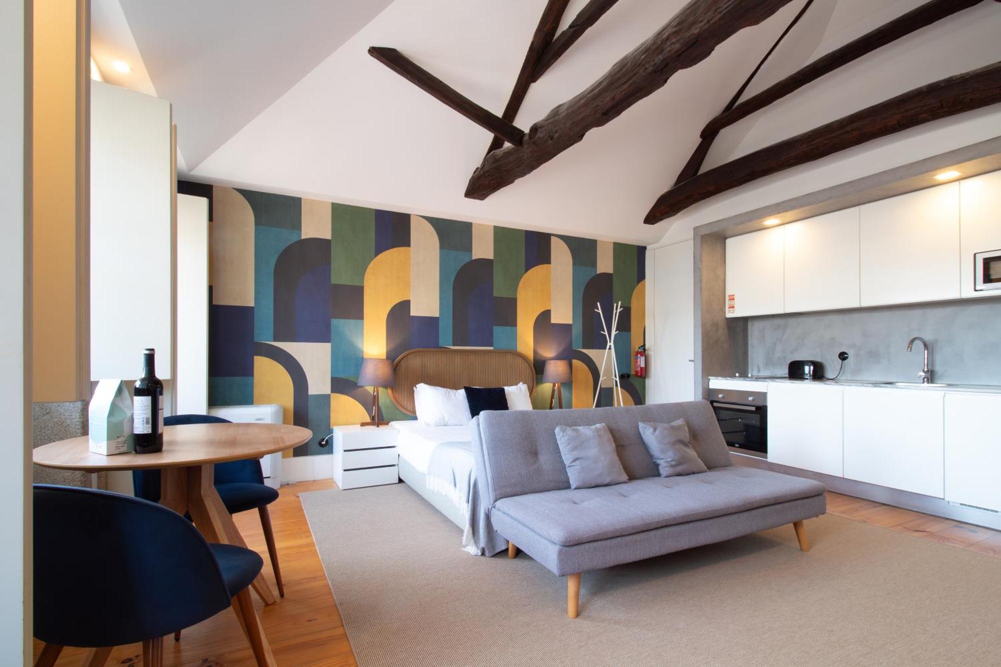Lovelystay - Dirk Apartment - Almada 4º F ポルト エクステリア 写真